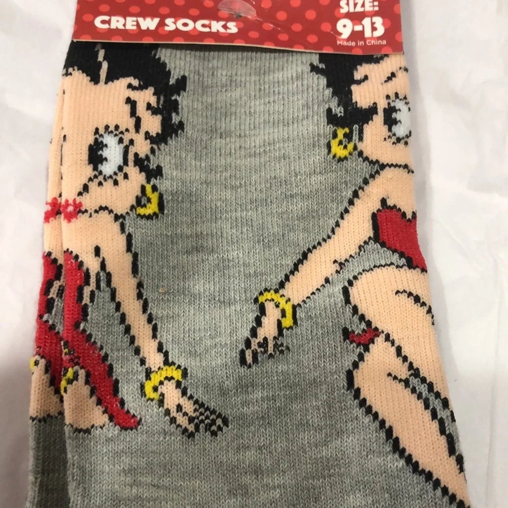 Betty Boop gray & red‎ retro crew socks fits sizes 9-13 new